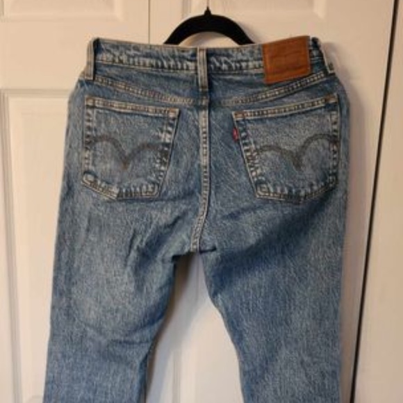 Levi's Wedgie Straight Leg 7/8th jeans US 27 - Picture 2 of 4
